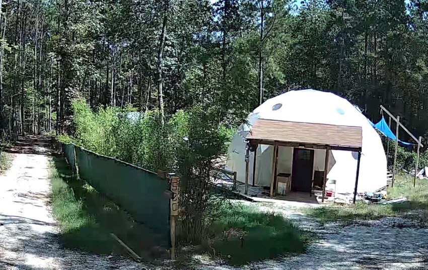 520 Dome beside the forest approach